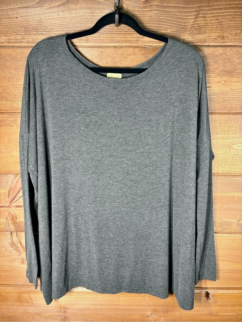 Piko 1988 Charcoal Grey Long Sleeve Boxy Stretchy Women’s Top Size Medium 💕🩶